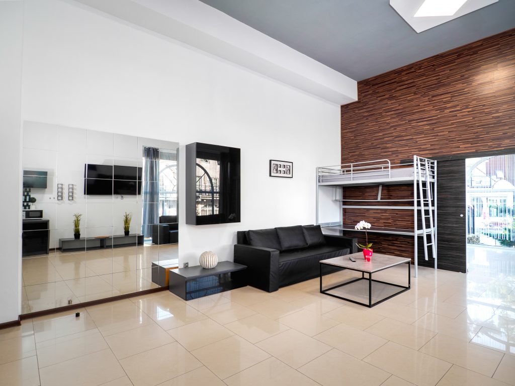 Salon w apartamencie Apollo